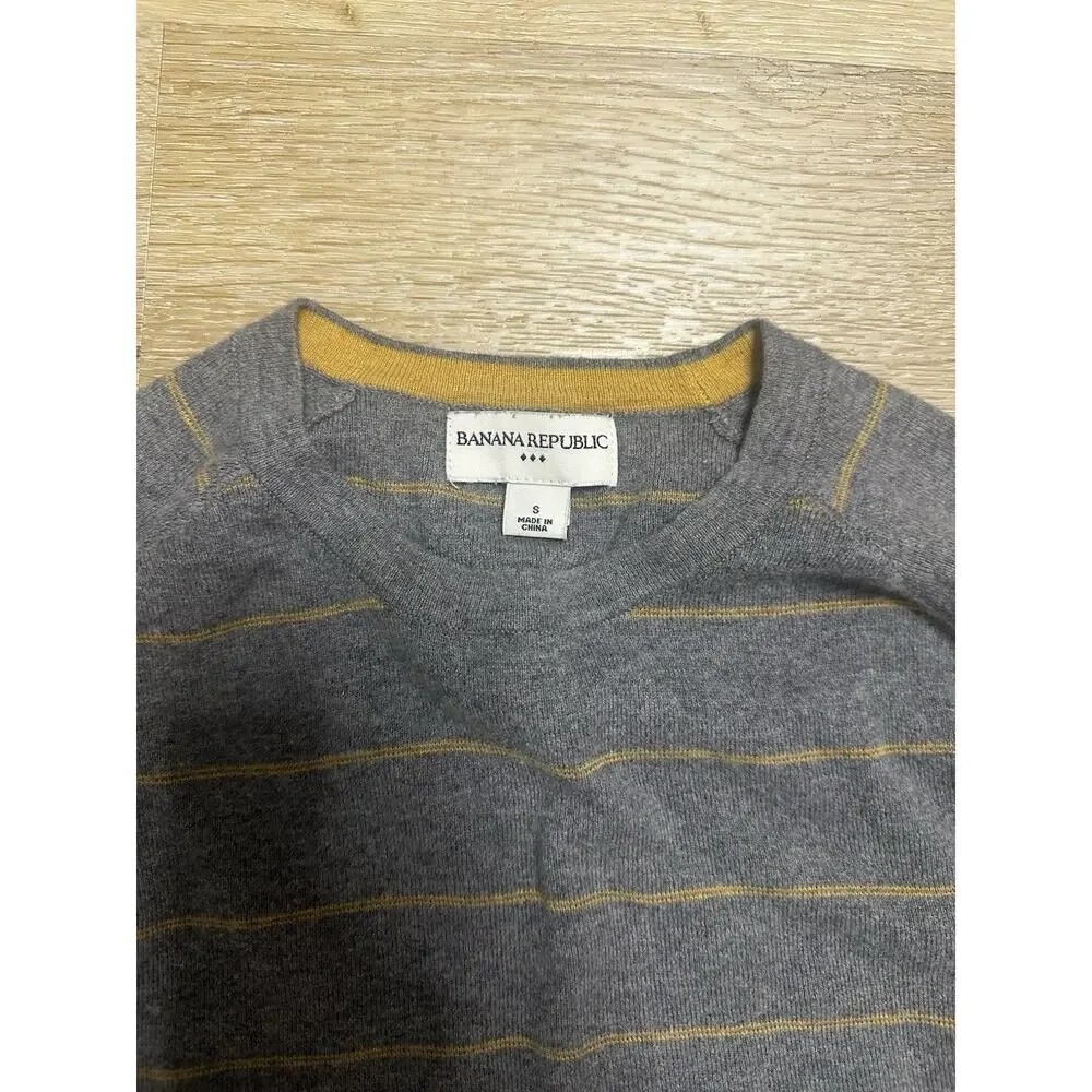 Banana Republic Mens 100% Cotton Crewneck Sweater Gray Mustard Stripe‎ Preppy S